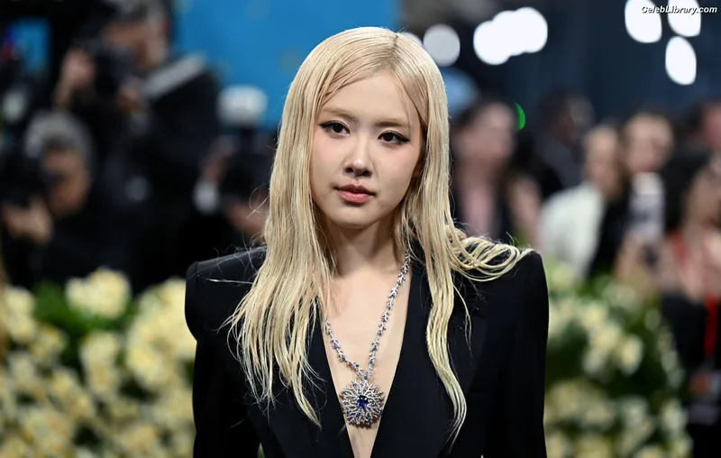 Rosé (BLACKPINK) photo 4 of 4338
