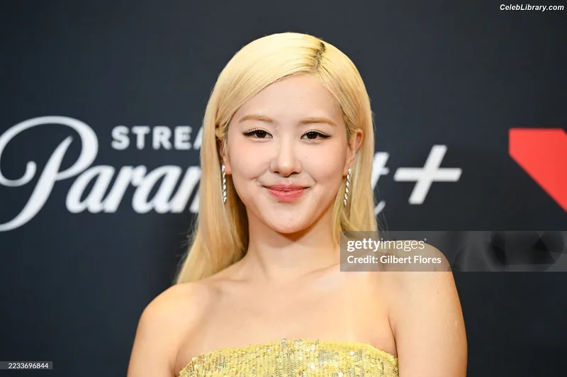 Rosé (BLACKPINK) photo 3 of 4338