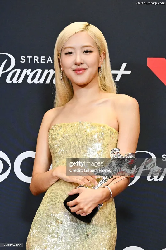 Rosé (BLACKPINK) photo 5 of 4338