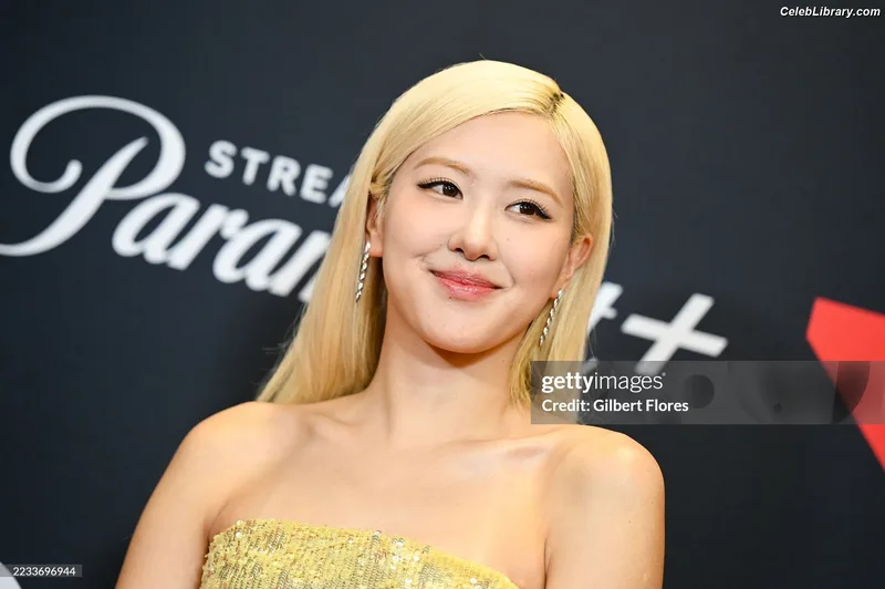 Rosé (BLACKPINK) photo 7 of 4338