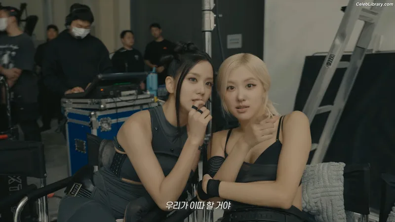 Rosé (BLACKPINK) photo 15 of 4338