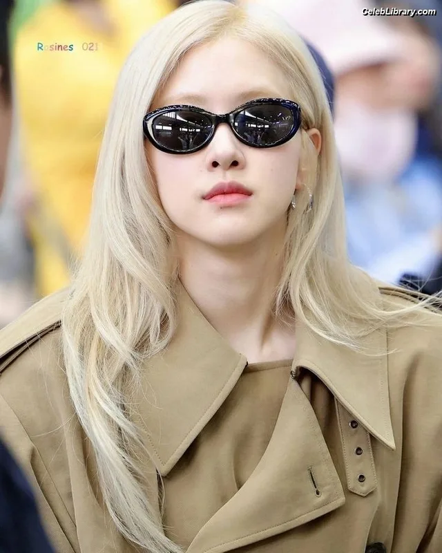 Rosé (BLACKPINK) photo 6 of 4338