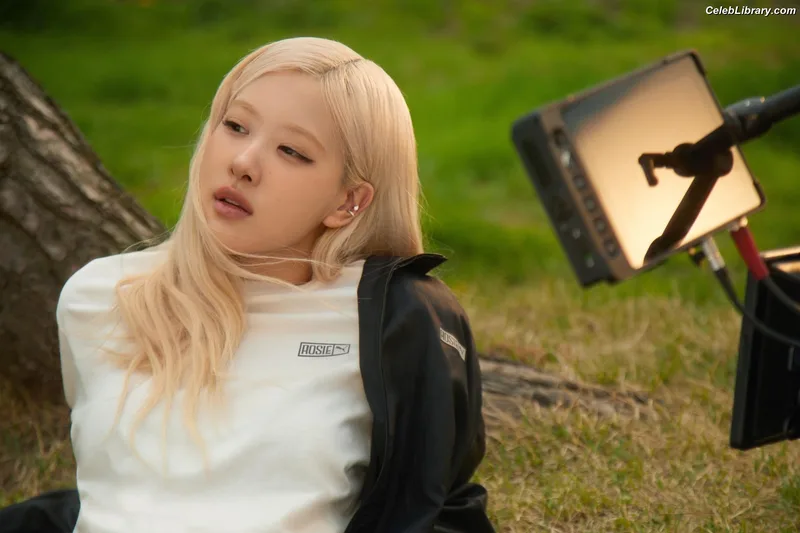 Rosé (BLACKPINK) photo 20 of 4338