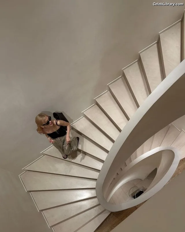 Rosé (BLACKPINK) photo 22 of 4338
