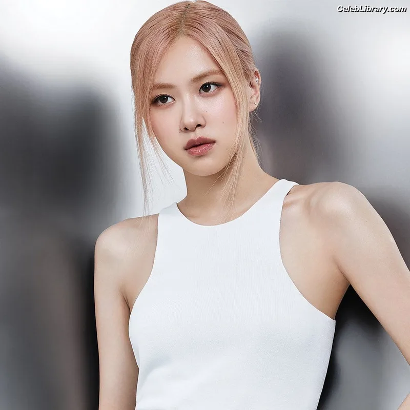 Rosé (BLACKPINK) photo 4 of 4338