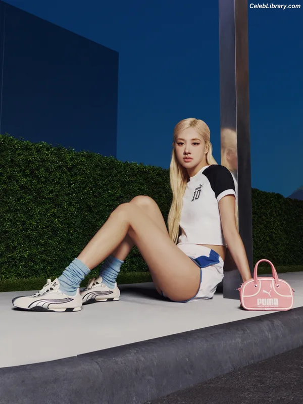 Rosé (BLACKPINK) photo 23 of 4338