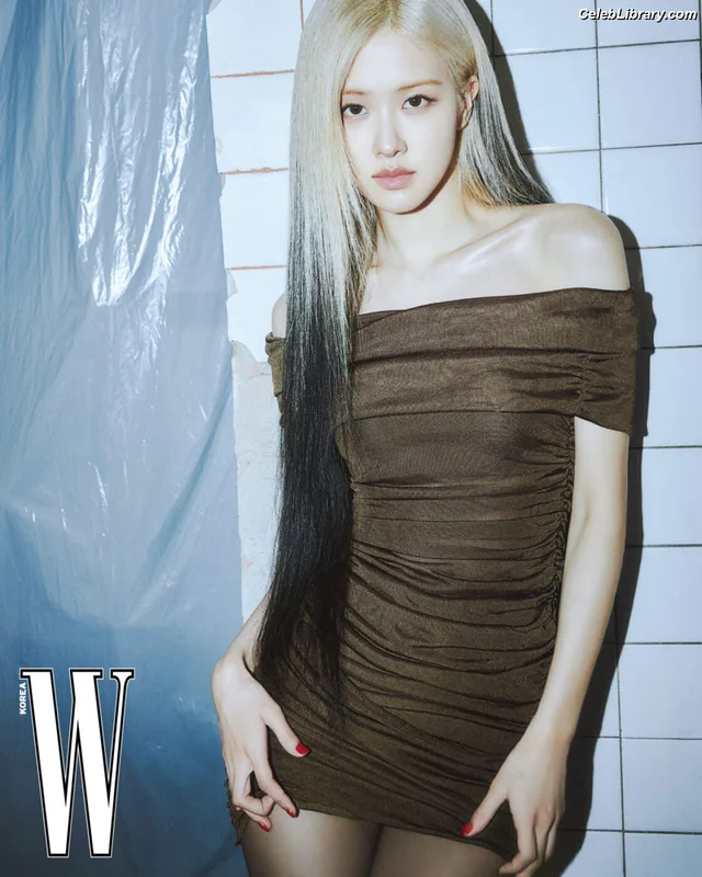 Rosé (BLACKPINK) photo 17 of 4338