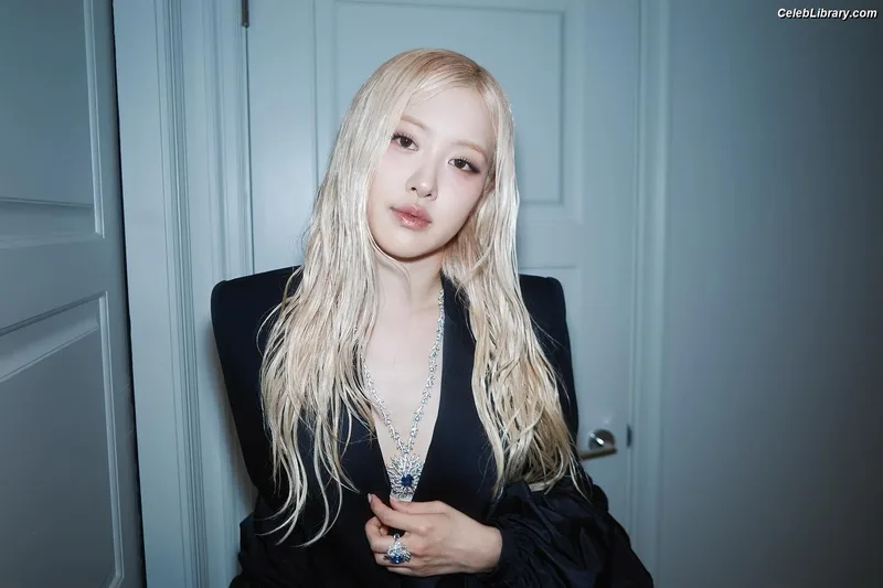 Rosé (BLACKPINK) photo 20 of 4338