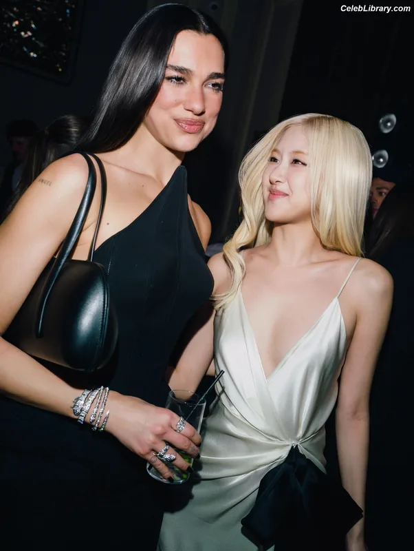 Rosé (BLACKPINK) photo 11 of 4338