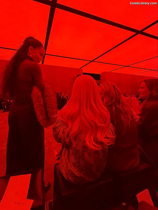 Rosé (BLACKPINK) photo 21 of 4338