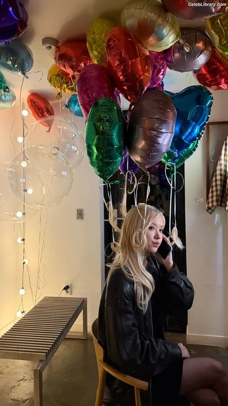 Rosé (BLACKPINK) photo 24 of 4338