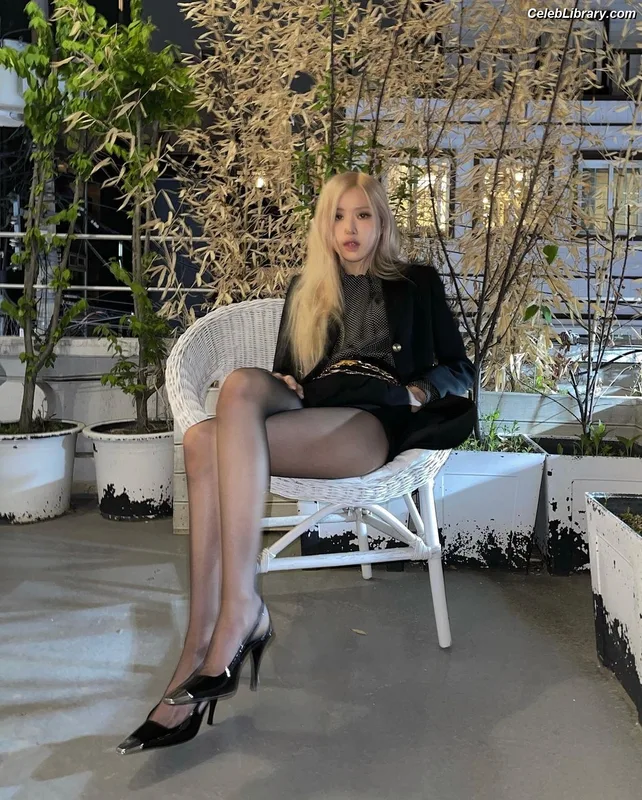 Rosé (BLACKPINK) photo 15 of 4338