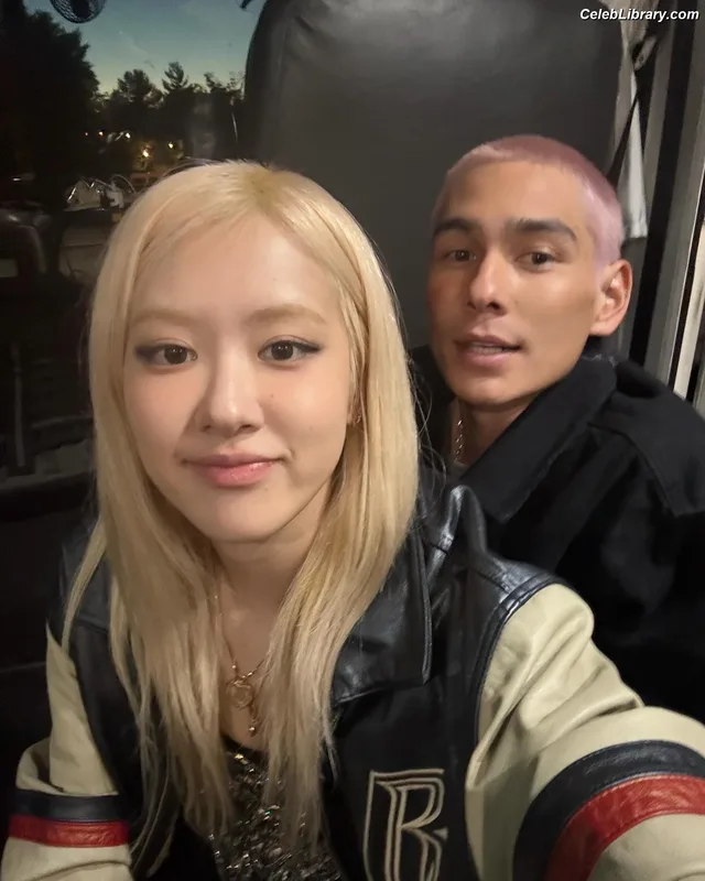 Rosé (BLACKPINK) photo 23 of 4338