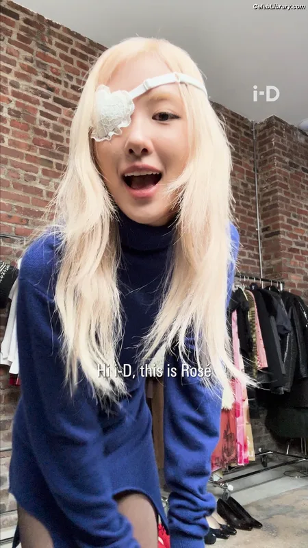 Rosé (BLACKPINK) photo 20 of 4338