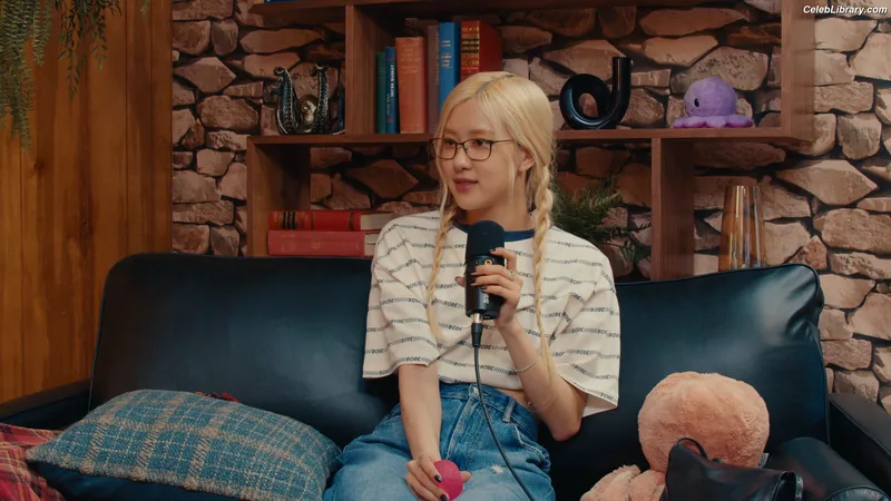 Rosé (BLACKPINK) photo 17 of 4338
