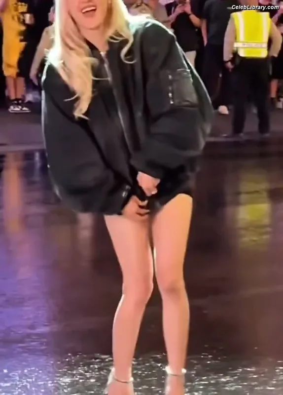 Rosé (BLACKPINK) photo 14 of 4338