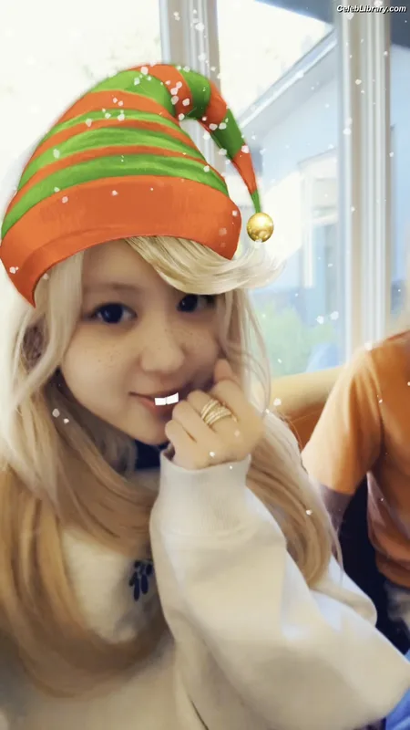 Rosé (BLACKPINK) photo 13 of 4338