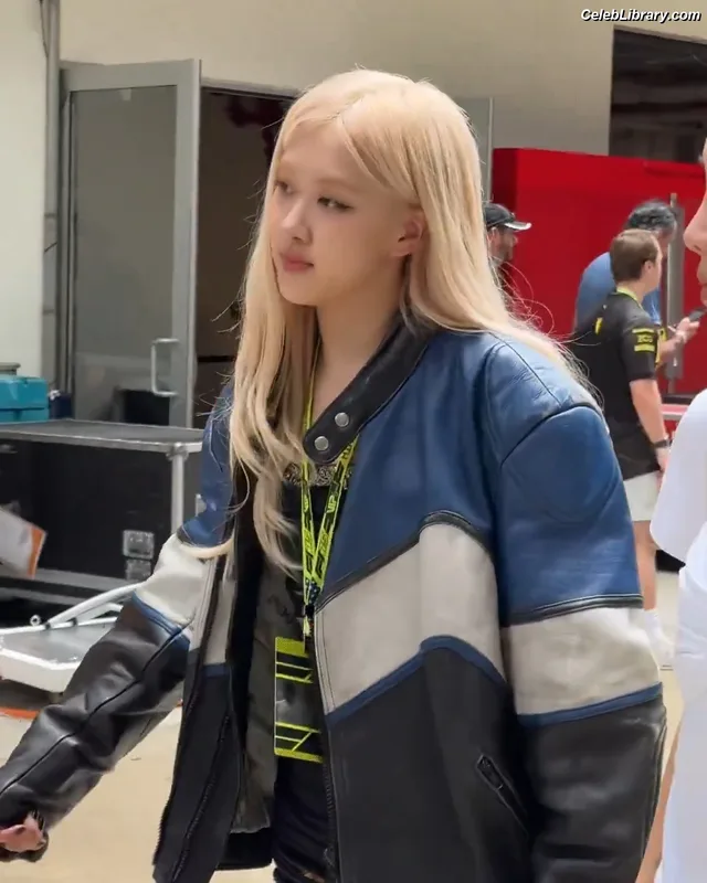 Rosé (BLACKPINK) photo 6 of 4338
