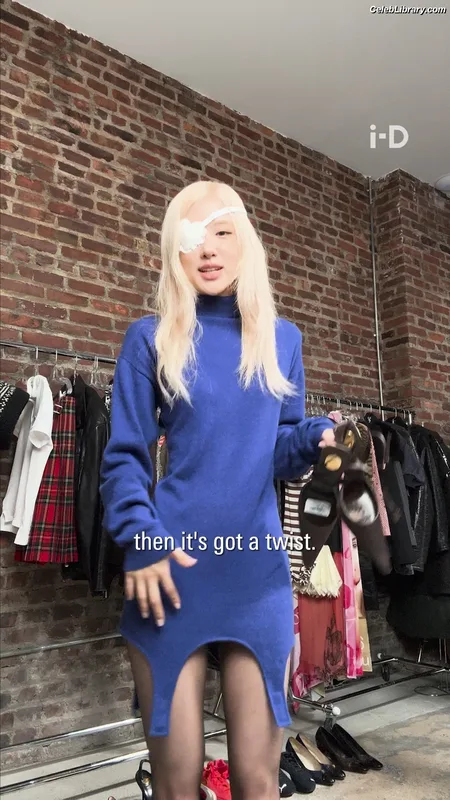 Rosé (BLACKPINK) photo 16 of 4338