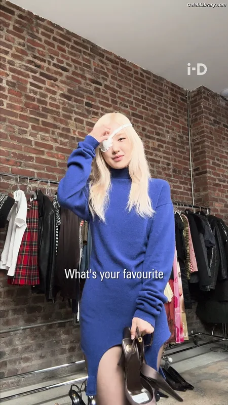 Rosé (BLACKPINK) photo 20 of 4338