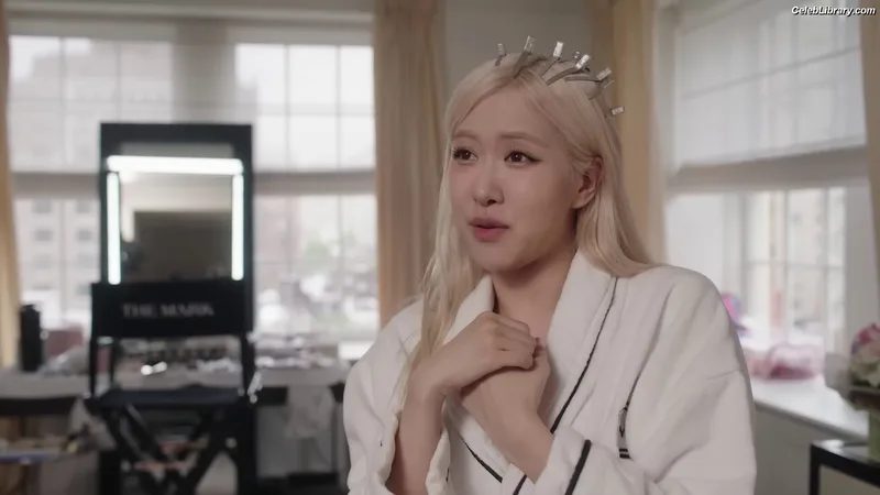 Rosé (BLACKPINK) photo 9 of 4338
