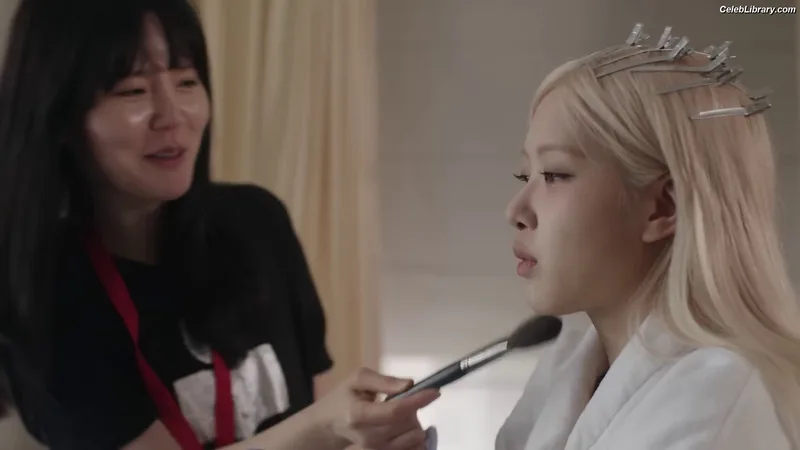Rosé (BLACKPINK) photo 13 of 4338