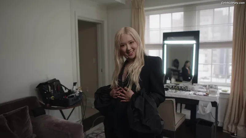 Rosé (BLACKPINK) photo 4 of 4338