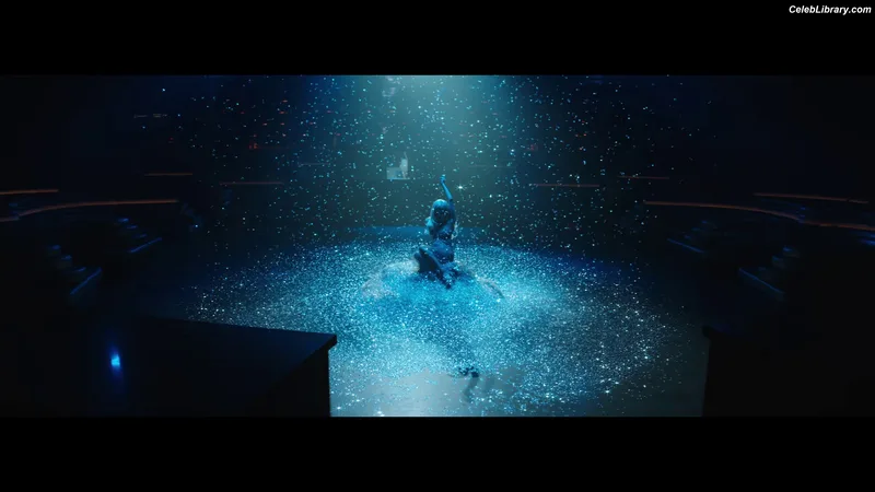 Rosé (BLACKPINK) photo 10 of 4338