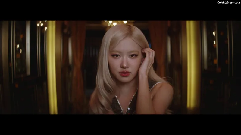 Rosé (BLACKPINK) photo 21 of 4338