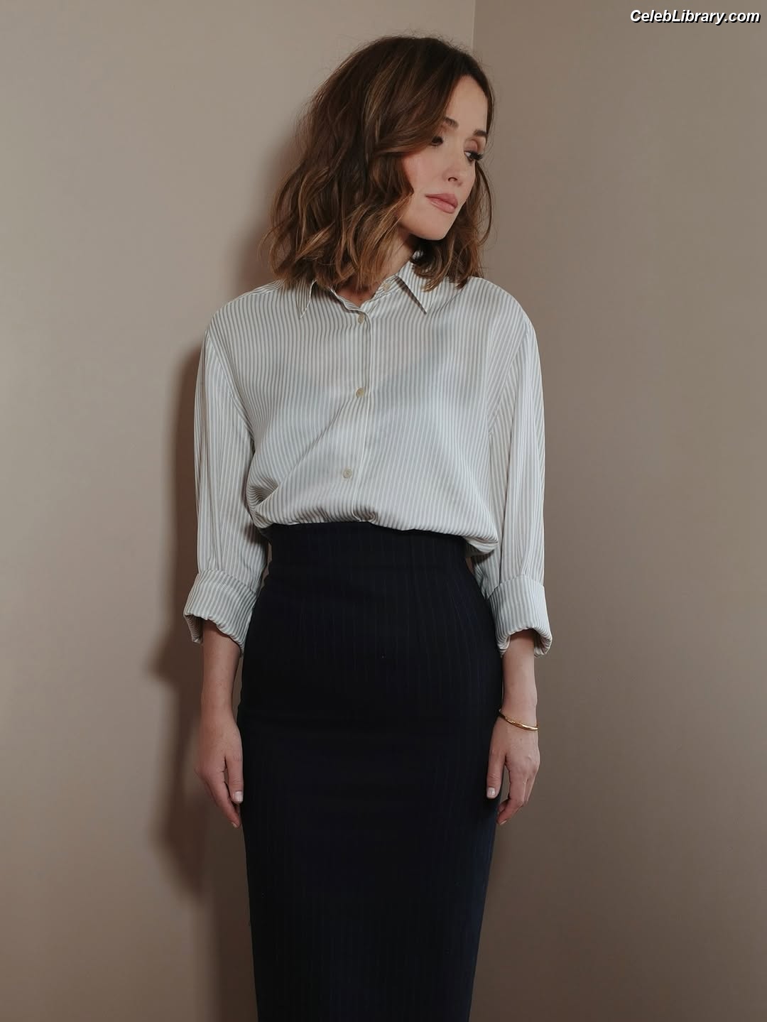 Rose Byrne photo 18 of 435