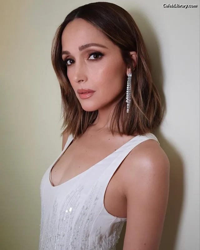 Rose Byrne photo 14 of 435