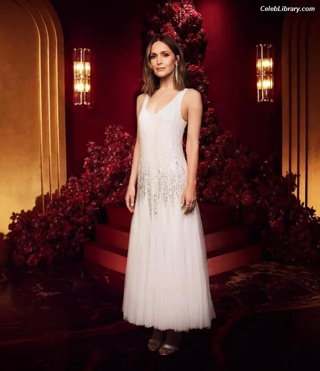 Rose Byrne photo 17 of 435