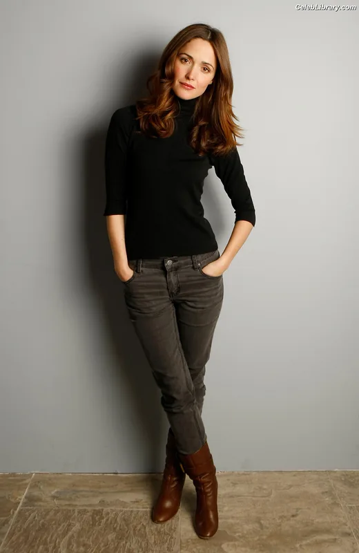 Rose Byrne photo 15 of 435