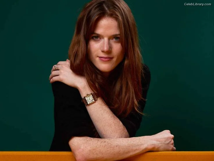 Rose Leslie photo 12 of 44