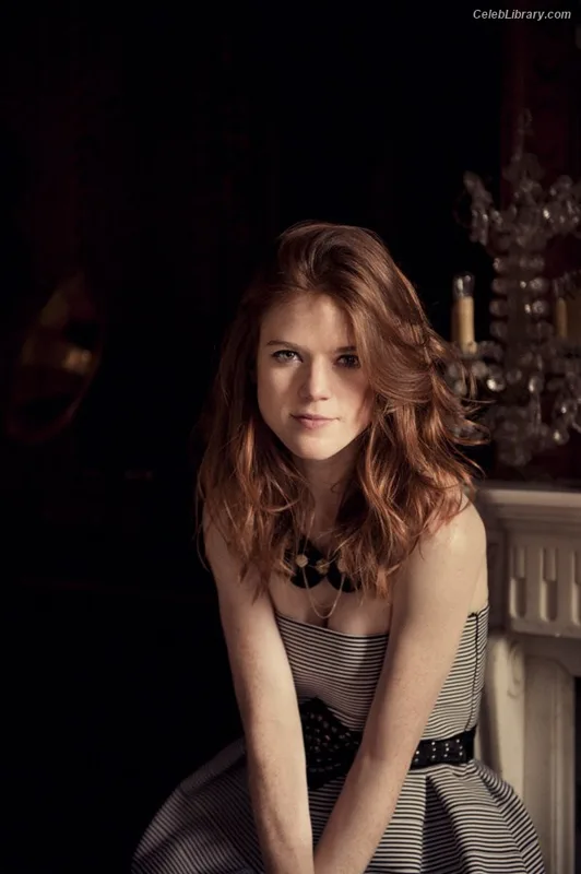 Rose Leslie photo 24 of 44