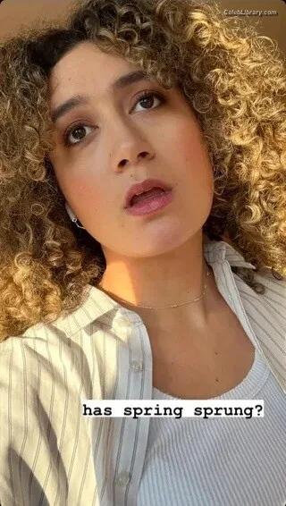 Rose Matafeo photo 5 of 41