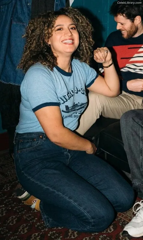 Rose Matafeo photo 10 of 41