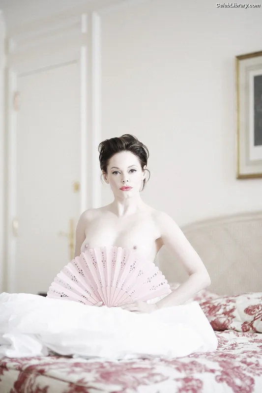 Rose McGowan photo 19 of 218