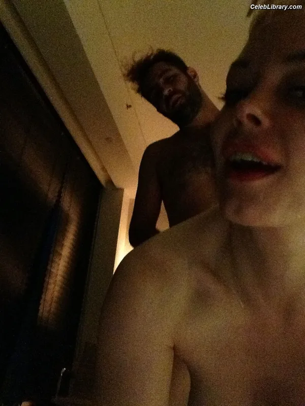 Rose McGowan photo 15 of 218