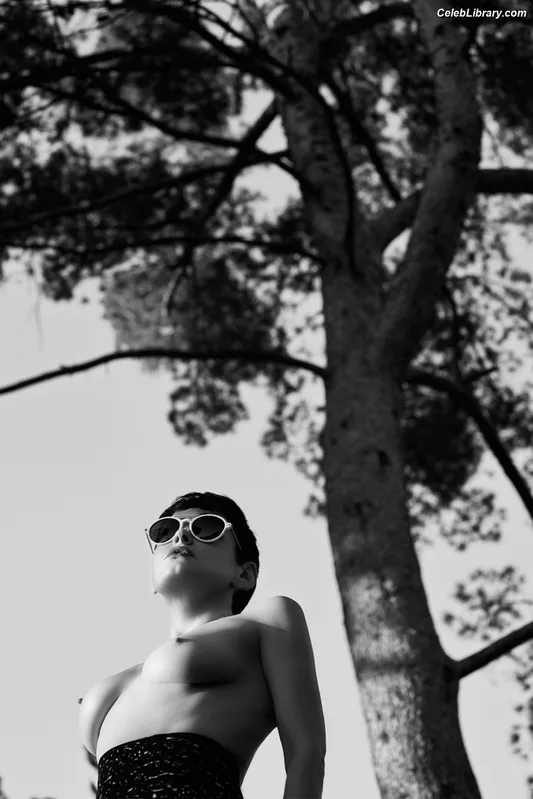 Rose McGowan photo 21 of 218