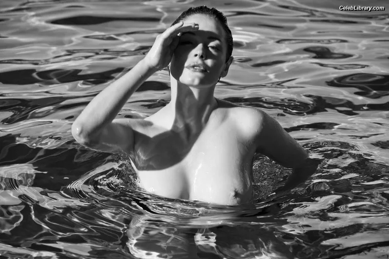 Rose McGowan photo 22 of 218