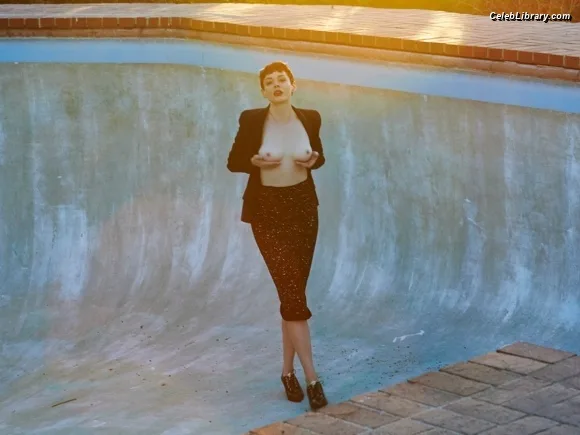 Rose McGowan photo 5 of 218