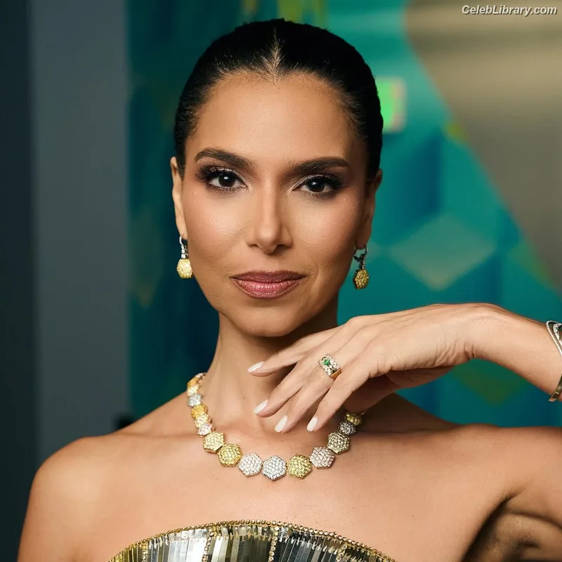Roselyn Sanchez photo 22 of 161