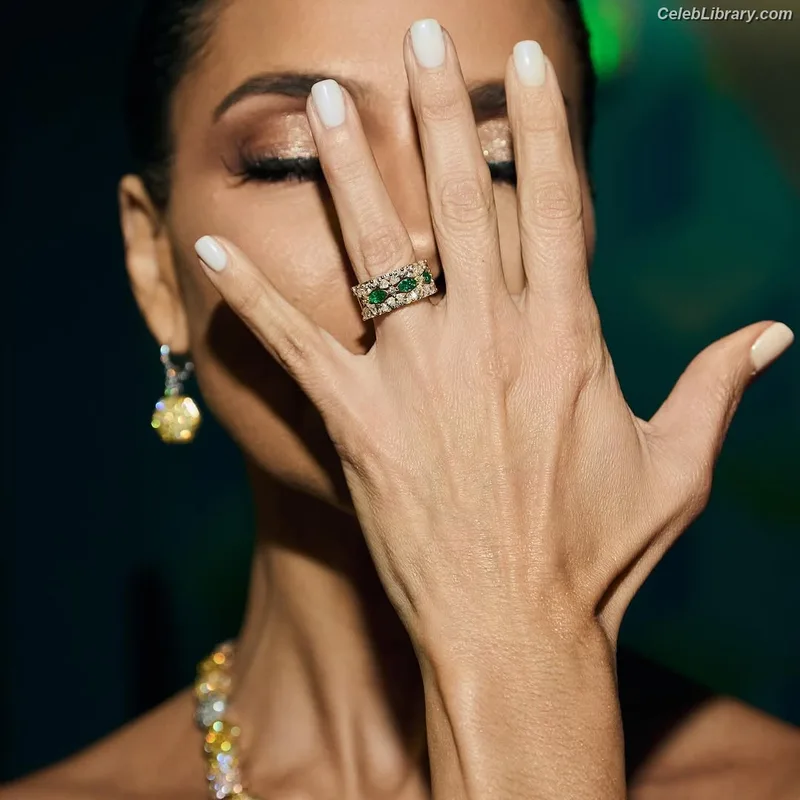 Roselyn Sanchez photo 3 of 161