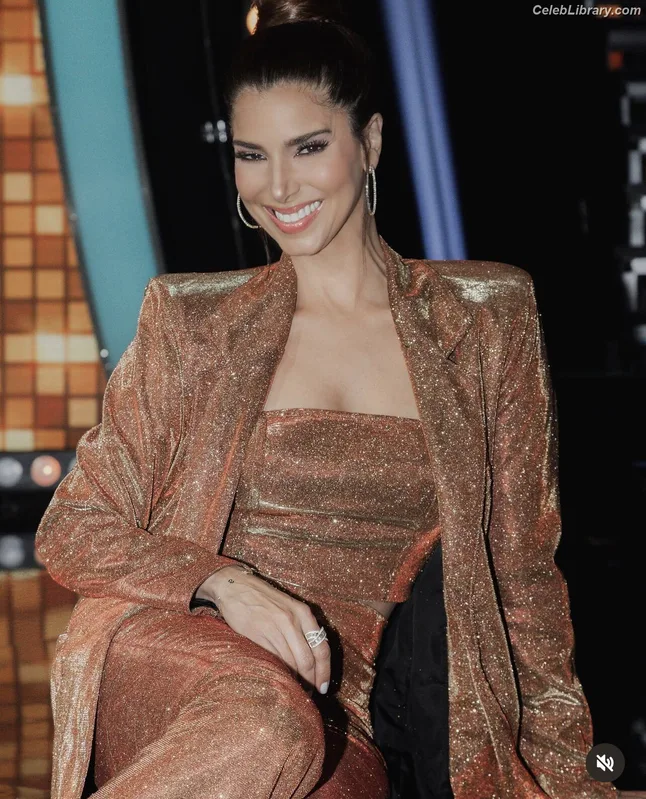 Roselyn Sanchez photo 5 of 161