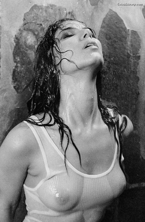 Roselyn Sanchez photo 16 of 161