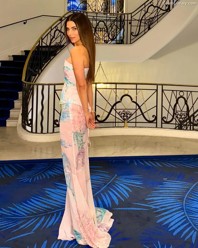 Roselyn Sanchez photo 8 of 161