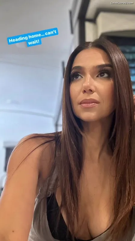 Roselyn Sanchez photo 16 of 161