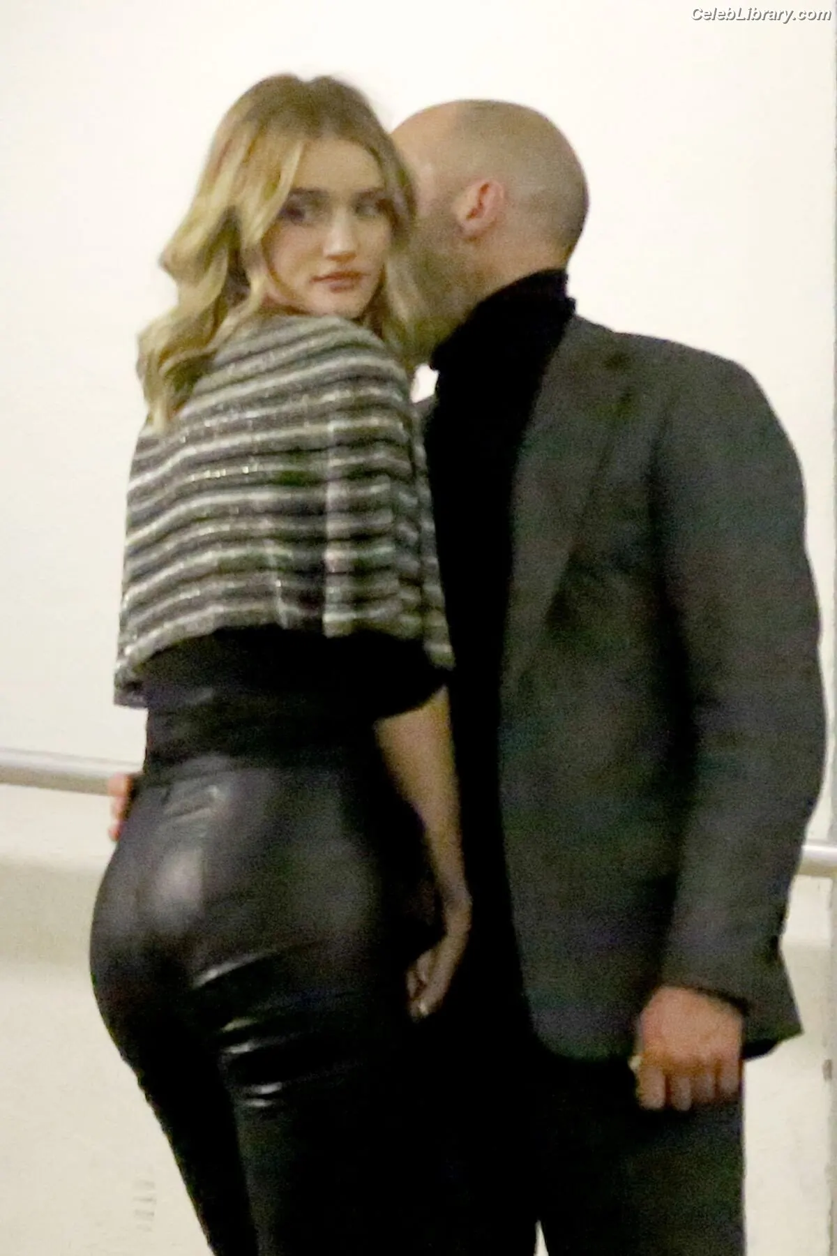 Rosie Huntington-Whiteley photo 6 of 847