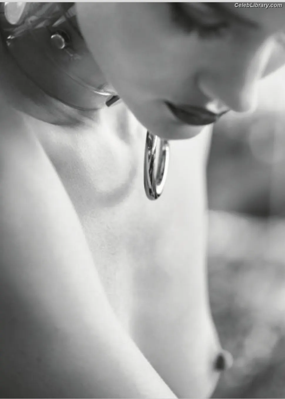 Rosie Huntington-Whiteley photo 14 of 847
